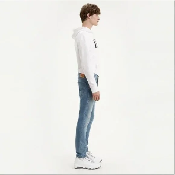 Levi's 512 Slim Taper BNWT Men's Jeans Light Wash Denim Size Waist 36 Length 34. - Picture 4 of 12